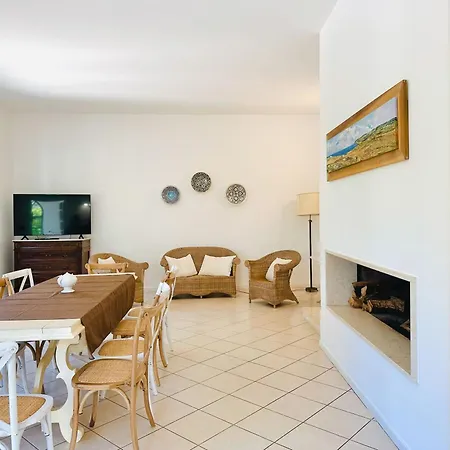 Casalusa Villa *