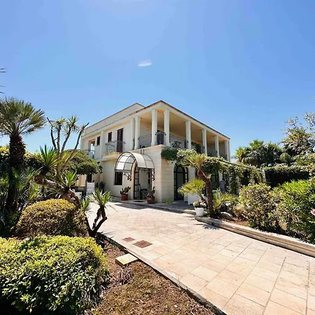 Villa Casalusa *